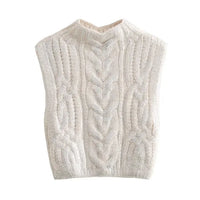 Sleeveless White knit vest