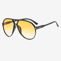 Große Sonnenbrille