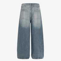 Blaue, weit geschnittene Jeans